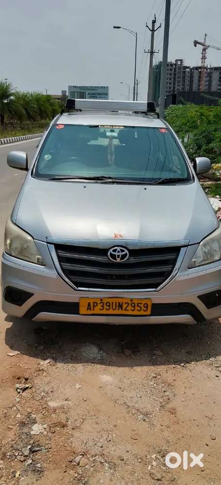 Toyota Innova 2015 Diesel Well Maintained