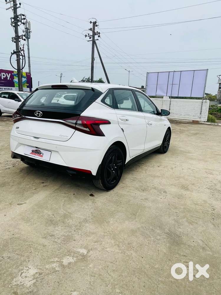 Hyundai I20 Sportz Plus Cvt, 2022, Petrol