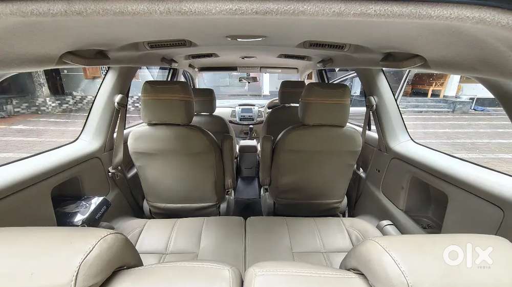 Toyota Innova 2014 Diesel Well Maintained