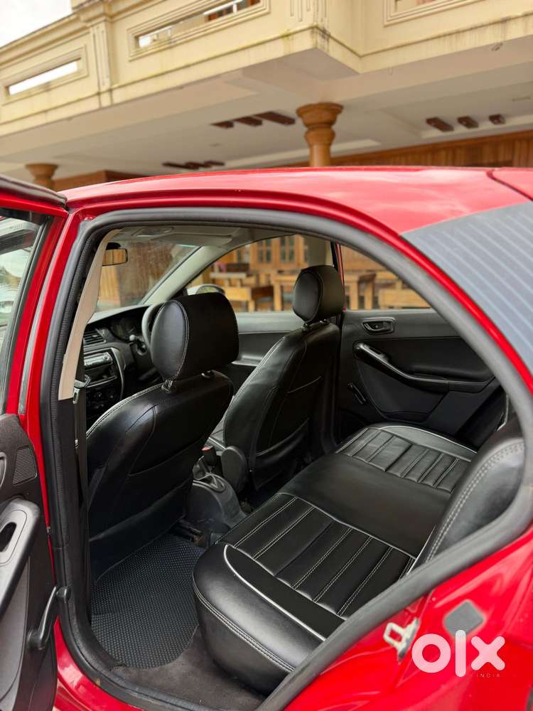 Tata Bolt Revotron Xe, 2015, Petrol