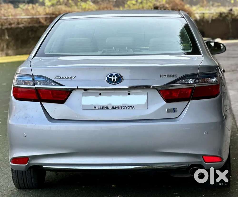 Toyota Camry 2016 Petrol Well Maintained