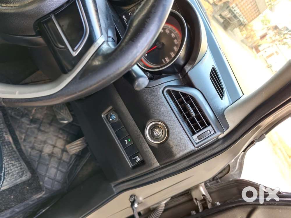 Maruti Suzuki Swift Vvt Zxi, 2018, Cng & Hybrids