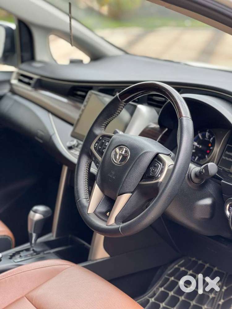Toyota Innova Crysta 2.4 Z 7 Str, 2022, Diesel