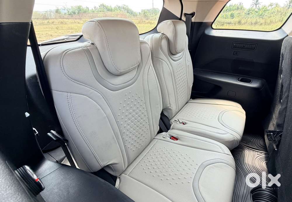 Mahindra Xuv700 2.2 Ax 5 Diesel Mt 7 Str, 2022, Diesel