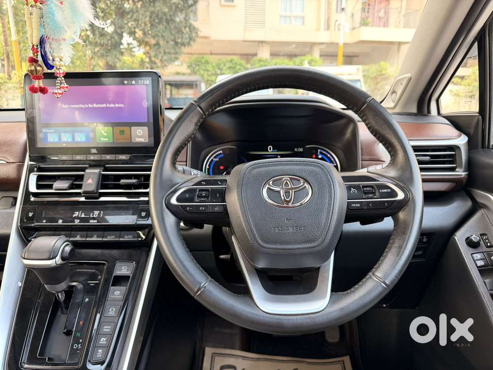 Toyota Innova Hycross 2.0 Zx Hybrid 7 Str, 2023, Petrol