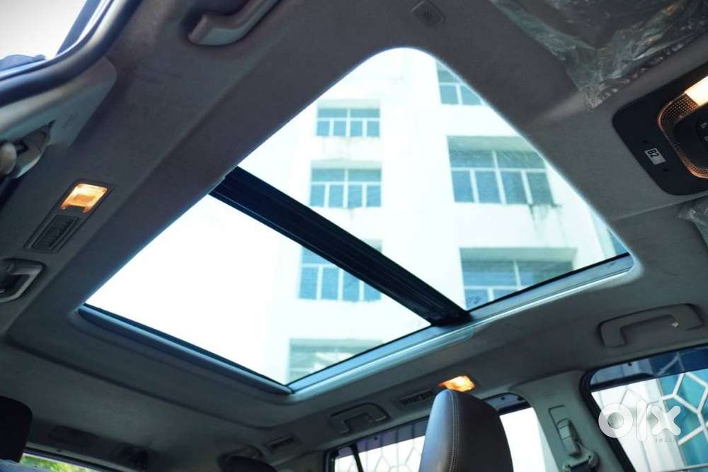 Toyota Innova Hycross 2.0 Zx Hybrid 7 Str, 2023, Petrol
