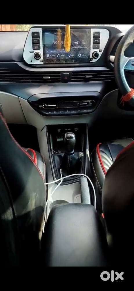 Hyundai New I20 Petrol 1.2 Automatic Year 8