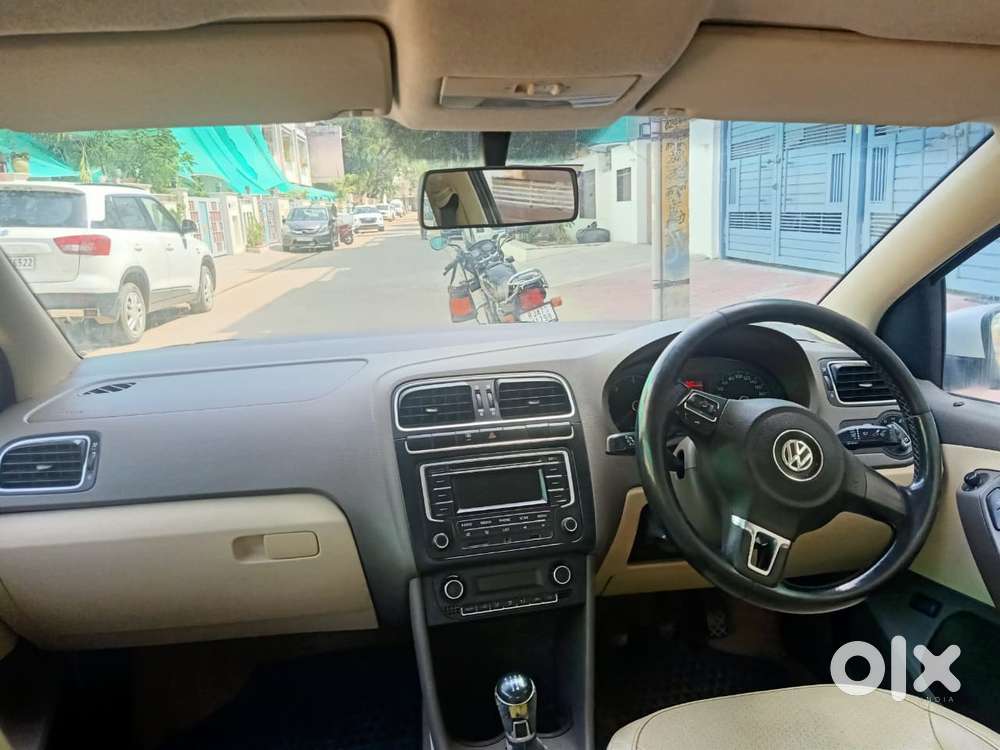 Volkswagen Vento 1.5 Tdi Highline Plus 16 Alloy, 2014