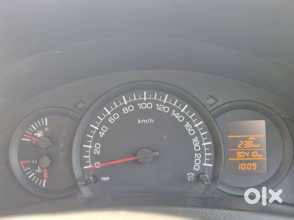 Maruti Suzuki Swift Lxi Optional-o, 2017, Petrol