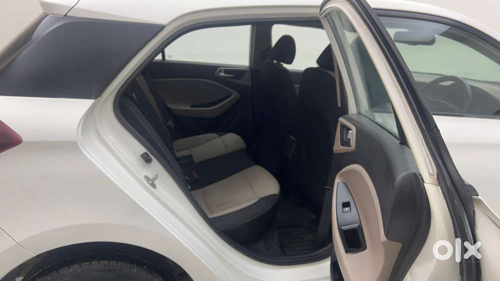 Hyundai Elite I20 [ ] 1.2 Sportz, 2015, Petrol