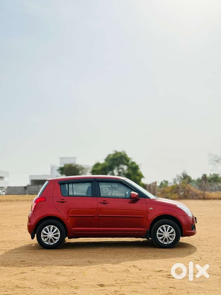 Maruti Suzuki Swift 1.3 Vxi, 2010, Petrol