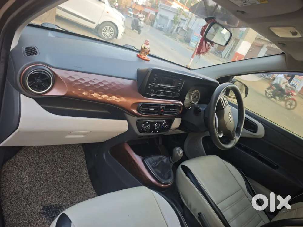 Hyundai Aura 2021 Cng & Hybrids 60000 Km Driven, 1st Owner