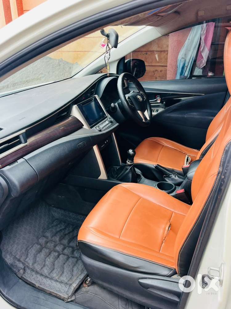 Toyota Innova Crysta 2017