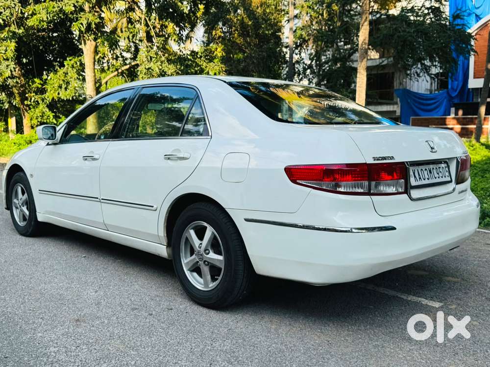Honda Accord 2.4 Vti-l Manual, 2004, Petrol