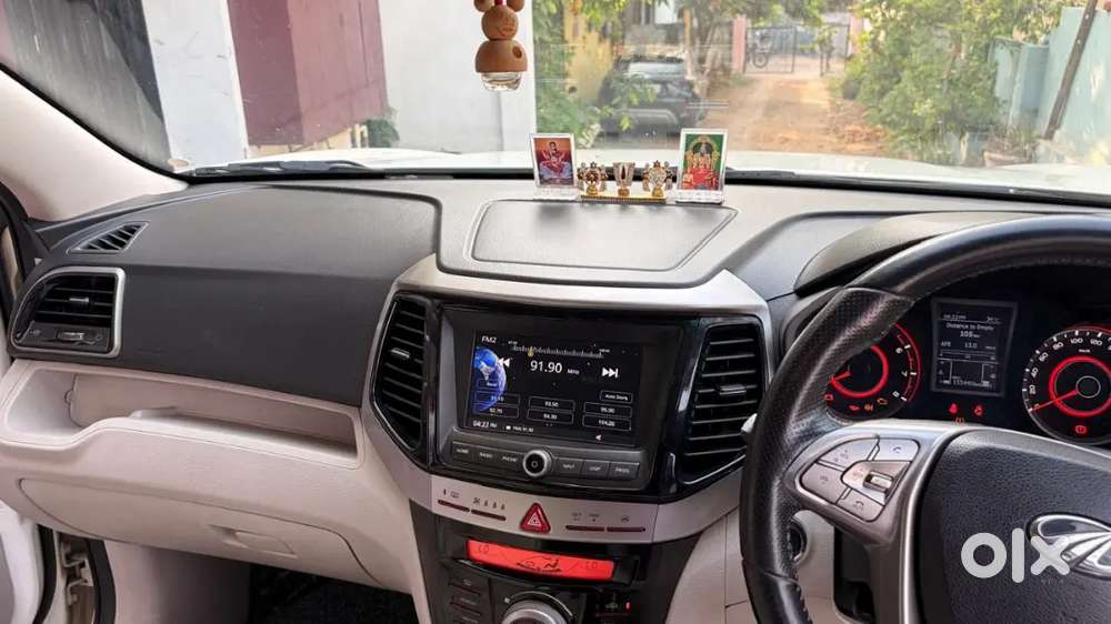 Mahindra Xuv300 2019 Petrol Well Maintained