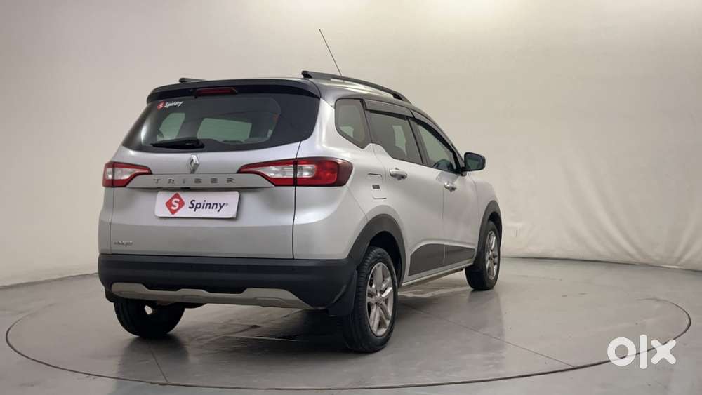 Renault Triber 1.0 Rxz Dual Tone, 2022, Petrol