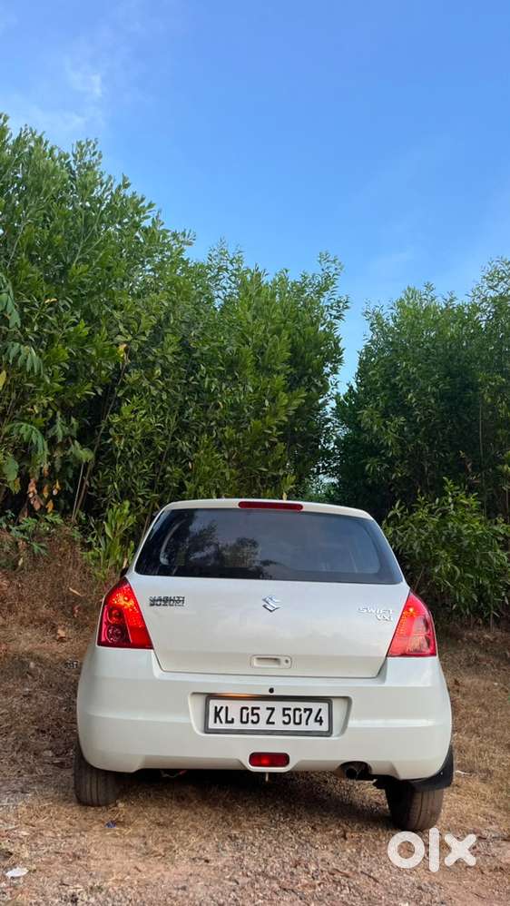 Maruti Suzuki Swift Vxi 2009 Petrol Well Maintained