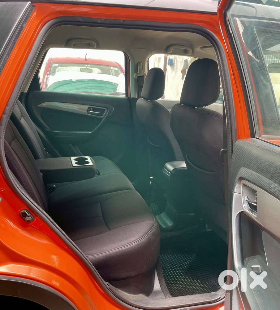 Maruti Suzuki Vitara Brezza Zdi+ Dual Tone Amt, 2018, Diesel