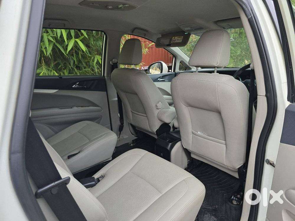 Mahindra Marazzo M8, 2019, Diesel