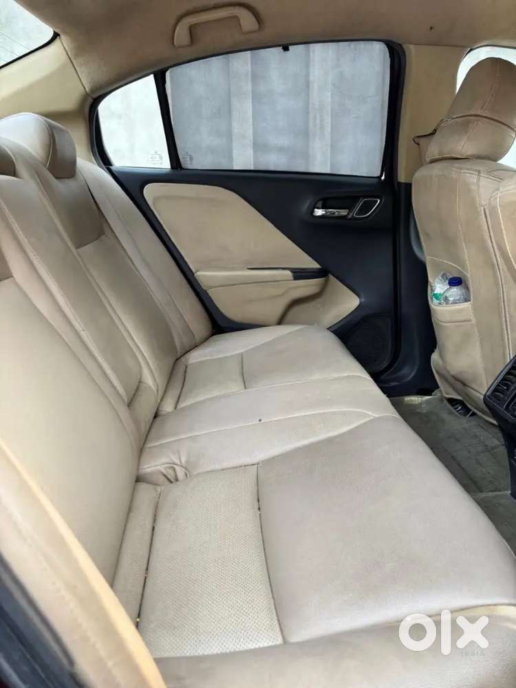 Honda City 1.5 V 2016