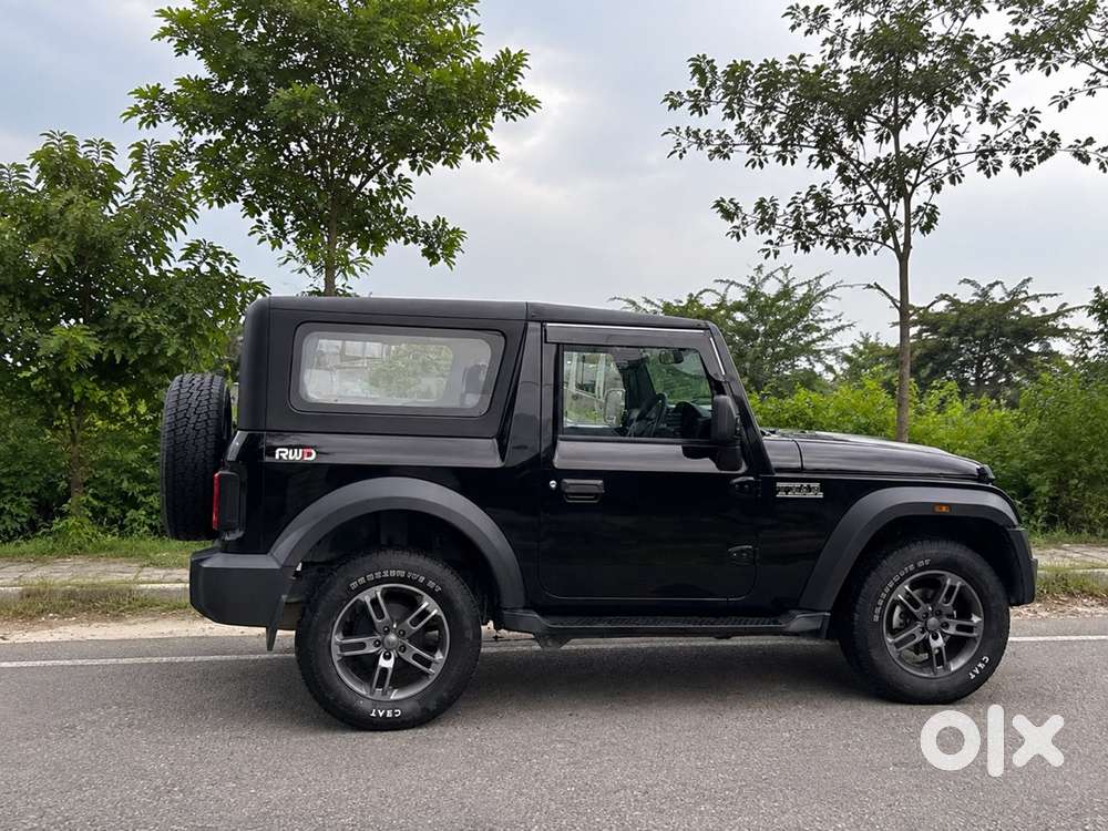 Mahindra Thar Petrol 2023