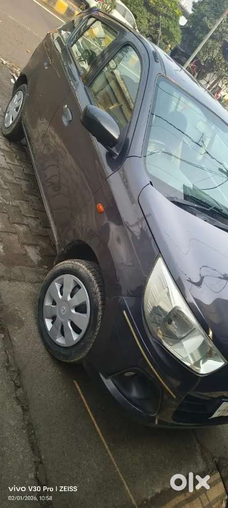 Very Good Condition Car New Tyre Bumper To Bumper Genuine Cng Outside