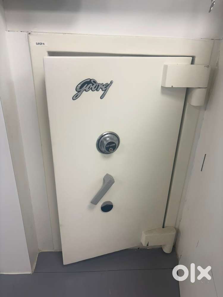 Godrej Locker tizori