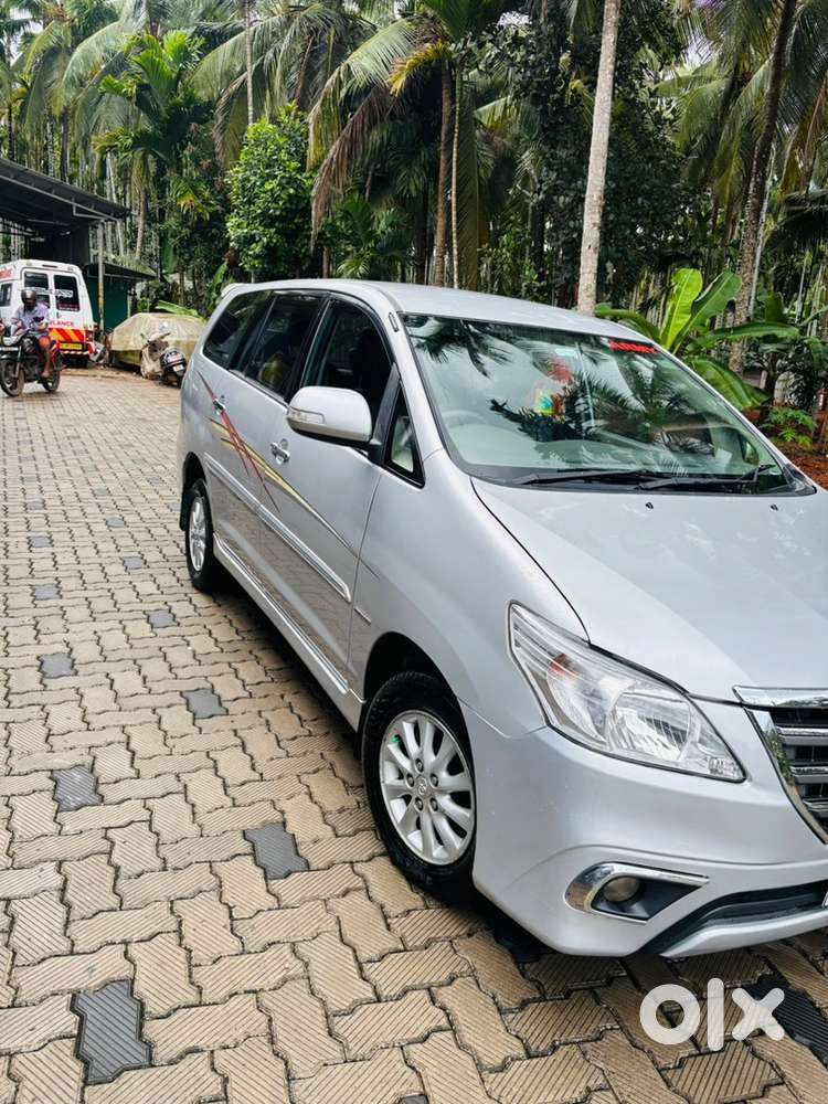 Toyota Innova Diesel 2012