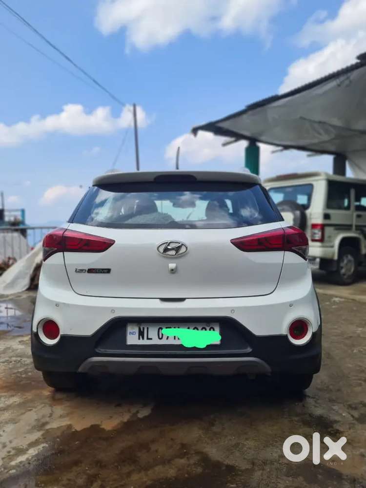 Hyundai I20 Active 2016 Petrol Well Maintained