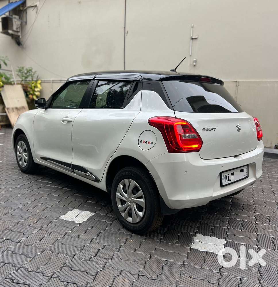Maruti Suzuki Swift Vxi Optional, 2022, Petrol