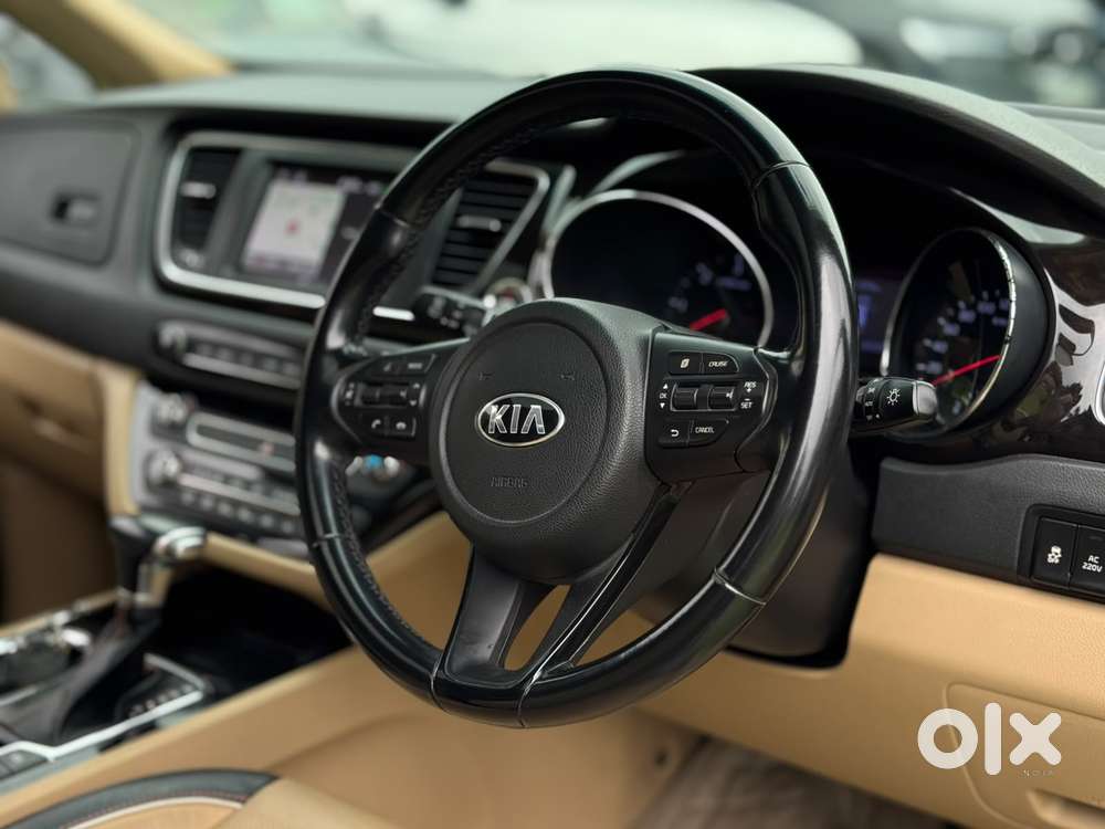 Kia Carnival Premium, 2020, Diesel