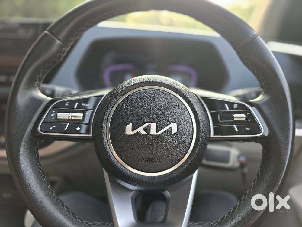 Kia Carens G1.5 6mt Gravity, 2025, Petrol