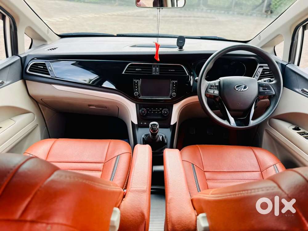 Mahindra Marazzo M6, 2019, Diesel