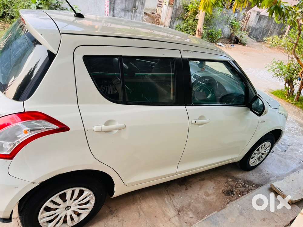 Maruti Suzuki Swift 2015 Diesel Well Maintained