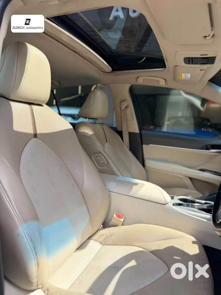Toyota Camry Hybrid, 2019, Petrol