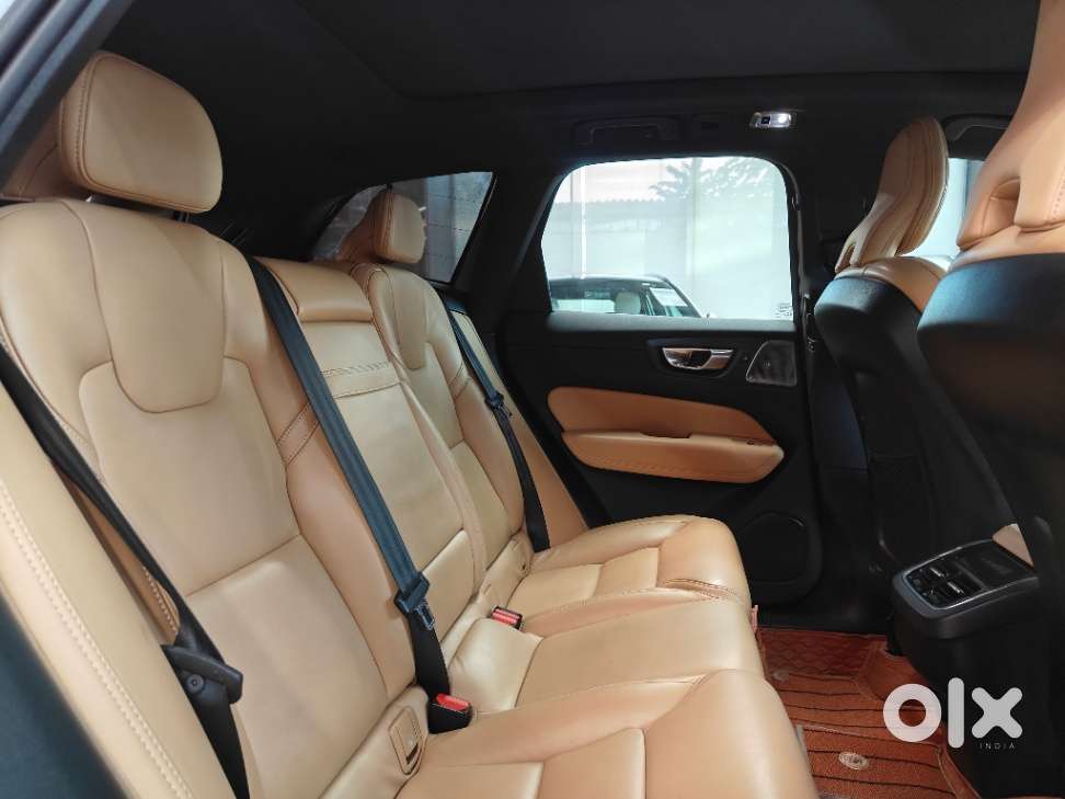 Volvo Xc60 D5 Inscription, 2021, Diesel