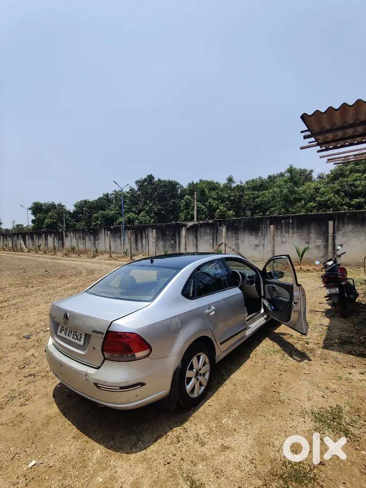 Volkswagen Vento 2011 Highline Petrol