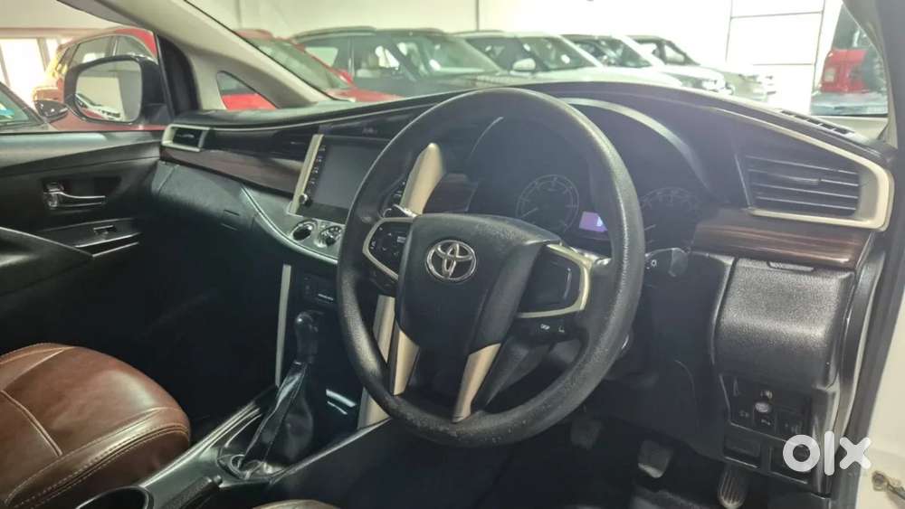 Toyota Innova Crysta 2.4 G Mt 7 Str, 2022, Diesel