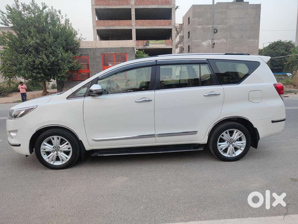Toyota Innova Crysta 2.8z Automatic, 2019, Diesel