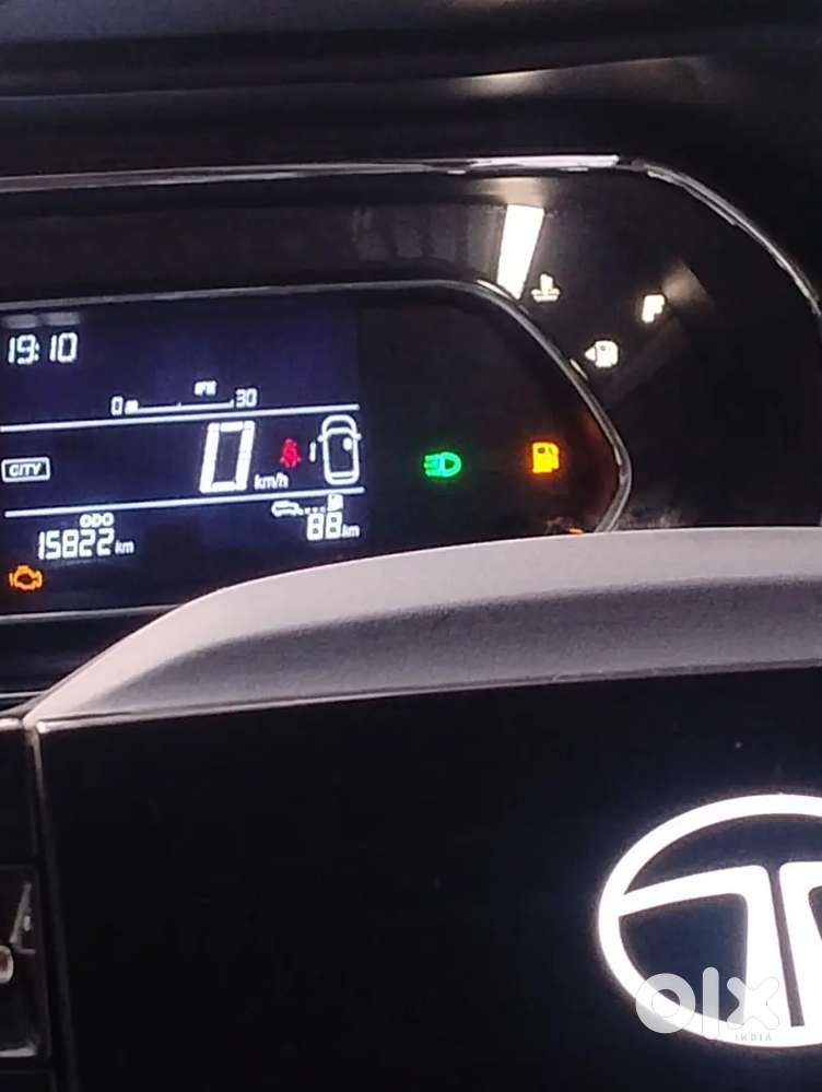 Tata Nexon Smart Petrol 2024