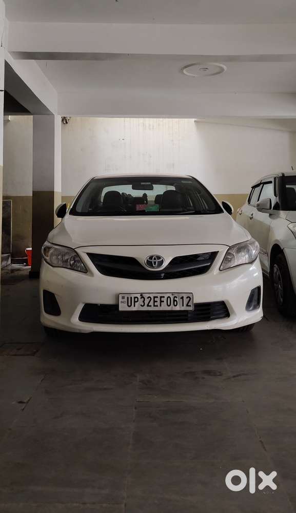 Toyota Corolla Altis 2012