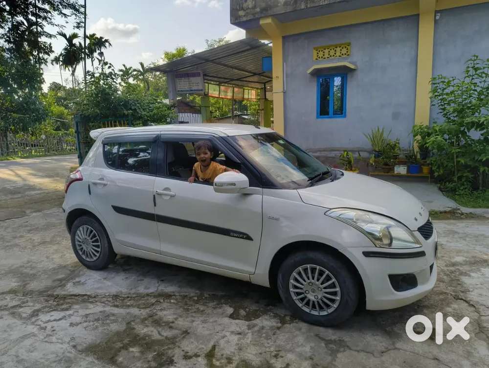 Maruti Suzuki Swift 2013 Diesel 75000 Km Driven