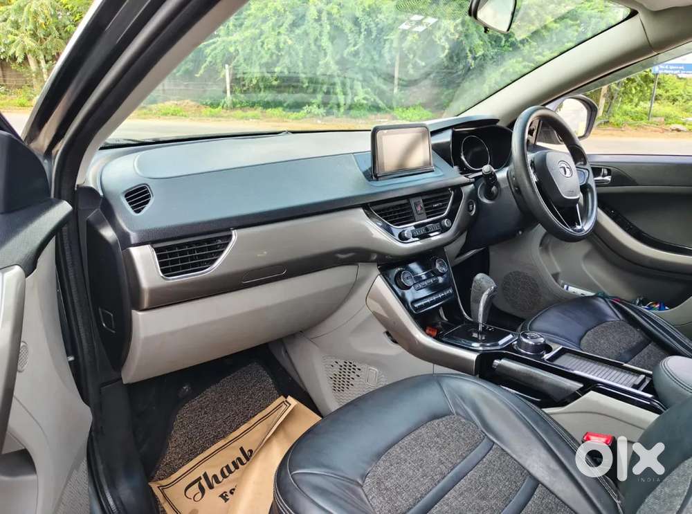 Tata Nexon 1.2 Revotron Xza Plus, 2018, Petrol
