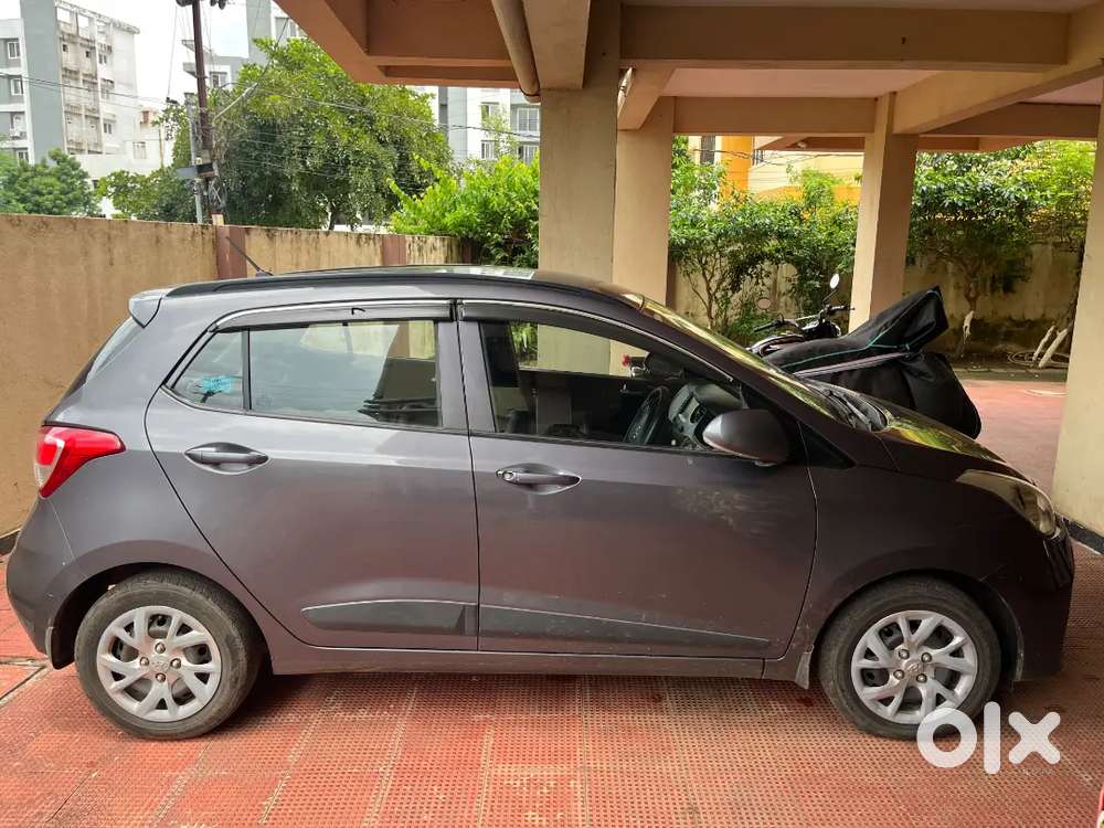 Hyundai Grand I10 Sportz (o) 1.2 Petrol  2017  1.15 Lakh Km  Well M