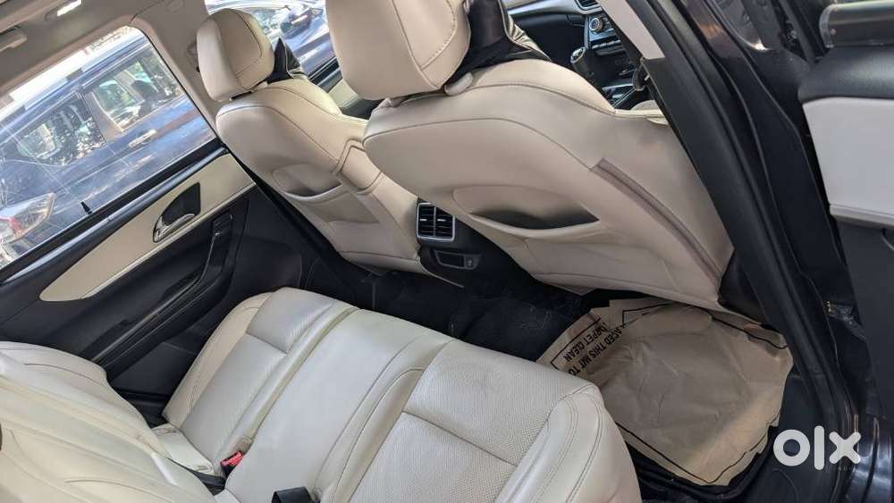 Mahindra Xuv700 2.2 Ax 7 Diesel Mt Str, 2023, Diesel