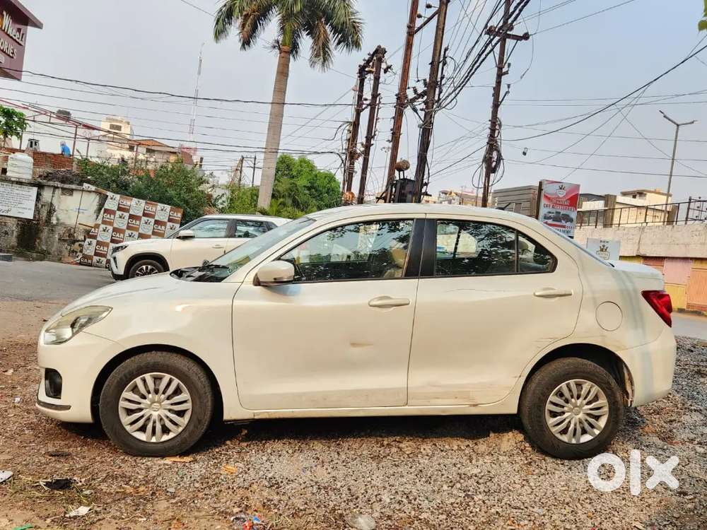 Maruti Suzuki Dzire 2018 Petrol Well Maintained
