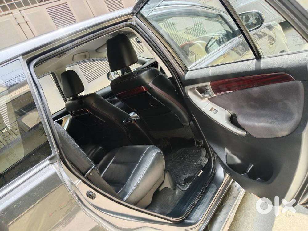 Toyota Innova Crysta 2.4 Z 7 Str, 2017, Diesel