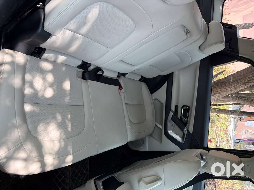 Tata Safari