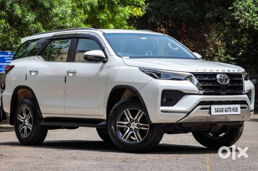 Toyota Fortuner 4x2 At 2.7 Petrol, 2025, Petrol