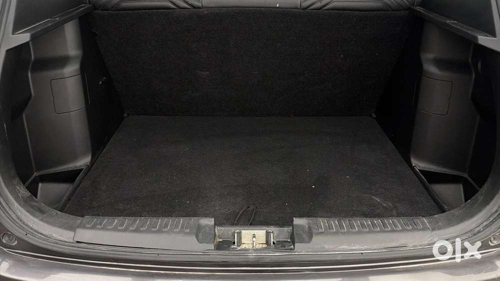 Maruti Suzuki Vitara Brezza 1.5 Lxi, 2021, Petrol